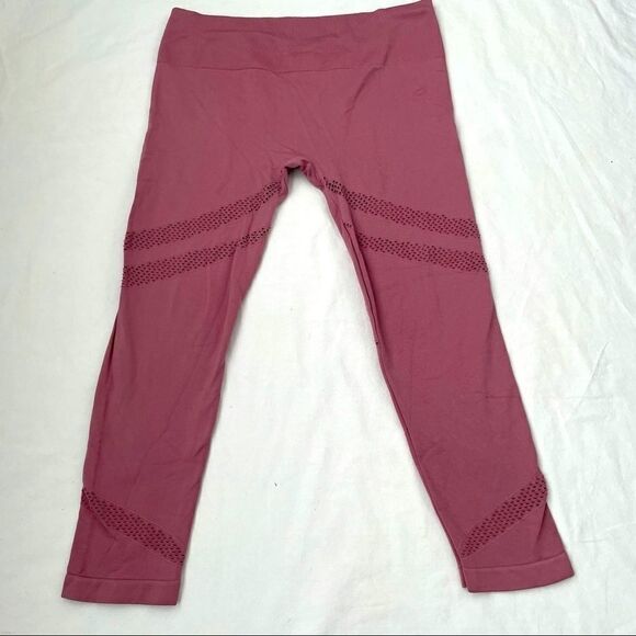 Mauve Cropped Seamless Leggings  - Picture 1 of 4